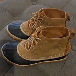 Sorel out n about boys rain boots